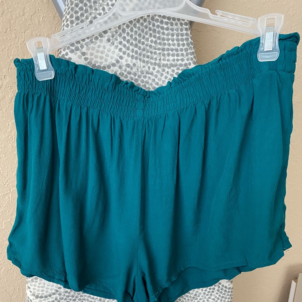 Forever 21 flounce shorts